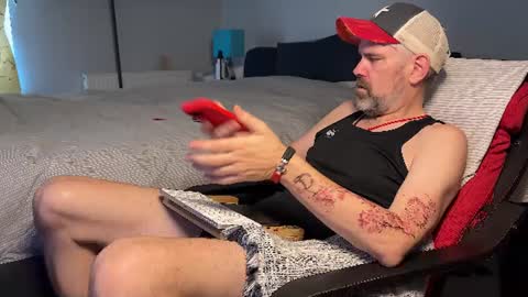 Snapshot of yournewfavourite chatting on 06/10/26, 12:15 newcastle72 online show from 06/10/26, 12:15