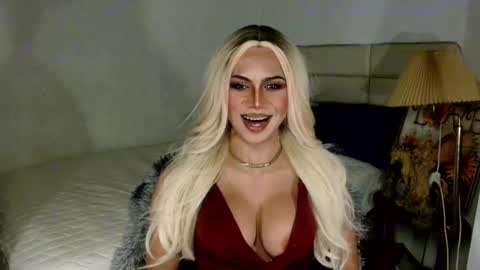 Chloe online show from 12/05/25, 02:03