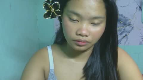 Snapshot of yourpinay_belle chatting on 05/17/26, 11:34 Belle online show from 05/17/26, 11:34