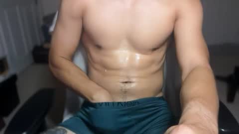 Snapshot of yourpleasureshot chatting on 06/16/26, 04:04 yourpleasureshot online show from 06/16/26, 04:04