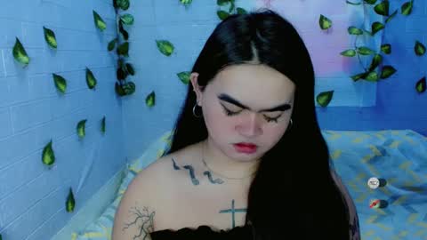 Snapshot of yourprincessthea chatting on 02/15/25, 03:09 yourprincessthea online show from 02/15/25, 03:09