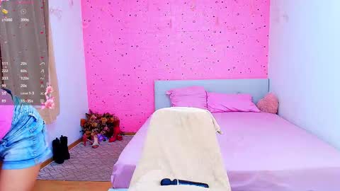      online show from 09/23/25, 04:54