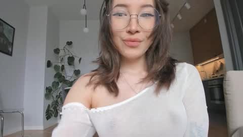 youre meyy online show from 03/31/26, 07:20