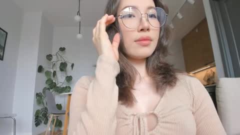 youre meyy online show from 04/06/26, 09:54