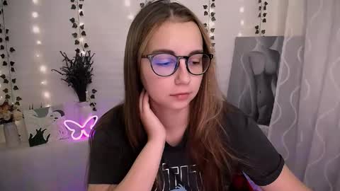 Happy online show from 09/18/25, 05:42