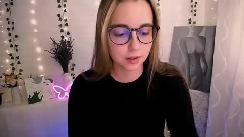 Happy online show from 09/26/25, 05:44