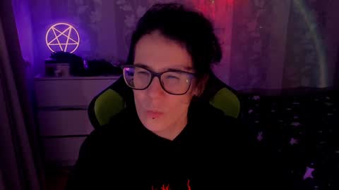 Snapshot of yourscosmic chatting on 01/23/25, 11:15 Yours Cosmic online show from 01/23/25, 11:15