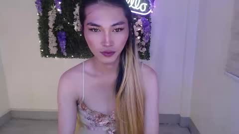    online show from 02/06/25, 02:44