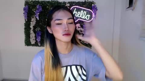    online show from 02/09/25, 11:04