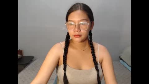 yoursexy_reb online show from 02/10/26, 05:55