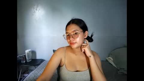 yoursexy_reb online show from 02/12/26, 05:13