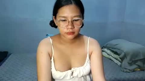 yoursexy_reb online show from 02/22/26, 04:35