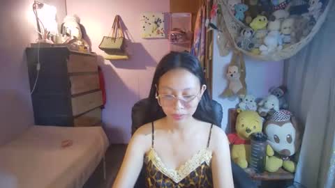 Snapshot of yourshy_cess chatting on 03/31/26, 11:43 Cess online show from 03/31/26, 11:43