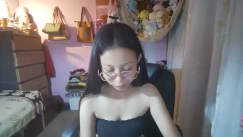 Snapshot of yourshy_cess chatting on 04/16/26, 12:17 Cess online show from 04/16/26, 12:17