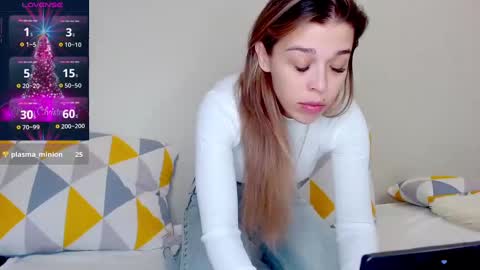 yoursoul_mila online show from 12/12/24, 11:29