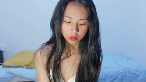 Snapshot of yoursweetestkiwi chatting on 05/19/26, 03:40 Kiwi online show from 05/19/26, 03:40