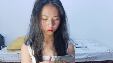 Snapshot of yoursweetestkiwi chatting on 05/23/26, 12:09 Kiwi online show from 05/23/26, 12:09