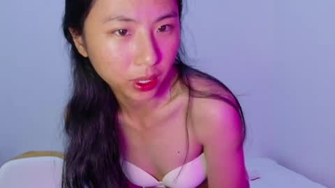 Snapshot of yoursweetestkiwi chatting on 06/03/26, 04:23 Kiwi online show from 06/03/26, 04:23