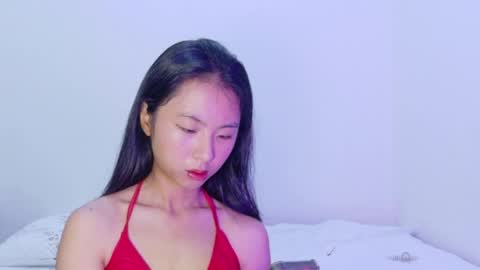 Snapshot of yoursweetestkiwi chatting on 06/05/26, 02:51 Kiwi online show from 06/05/26, 02:51