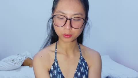 Snapshot of yoursweetestkiwi chatting on 06/10/26, 03:00 Kiwi online show from 06/10/26, 03:00
