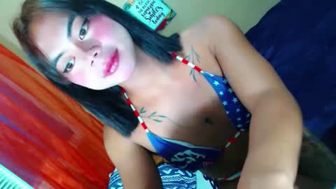 Snapshot of yoursweetfucking_andrea chatting on 11/29/25, 11:30 yoursweetfucking_andrea online show from 11/29/25, 11:30