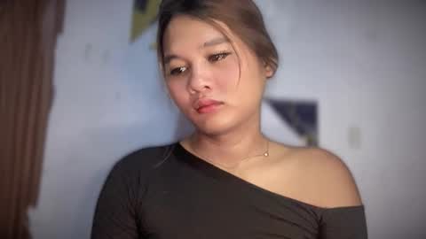 yoursweetgirl_zia online show from 06/08/26, 05:41