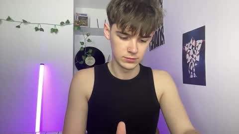 yoursweetyguy online show from 04/01/26, 04:37