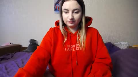 Sofia online show from 10/04/25, 11:41