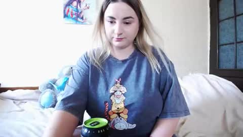 Snapshot of yourswetiegirl chatting on 06/09/26, 08:48 Sofia online show from 06/09/26, 08:48