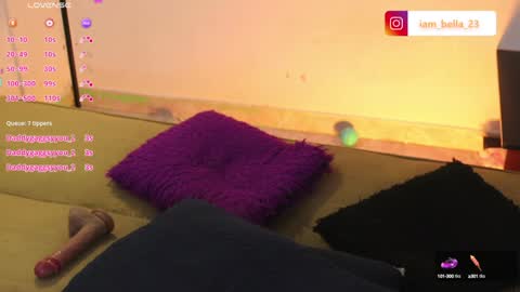 Bella- Independert Model online show from 01/23/25, 11:26