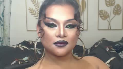 Anastacia Grey  online show from 10/31/25, 10:22