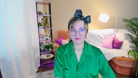 Alice online show from 09/21/25, 09:44