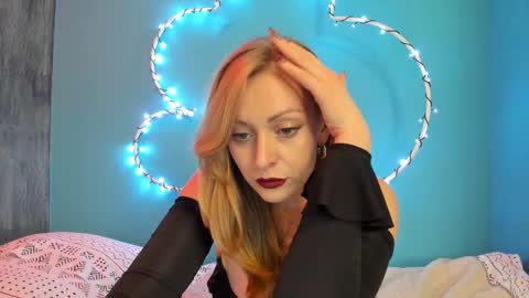 YourVenus00 -Follow my OF online show from 02/02/25, 09:02