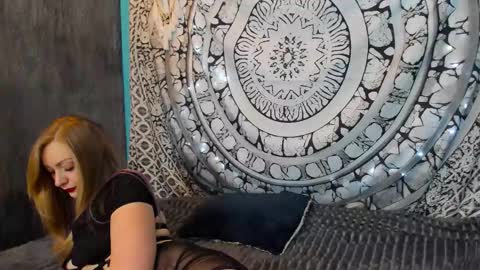 YourVenus00 -Follow my OF online show from 02/19/26, 12:56