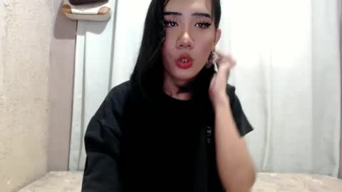 yourwife_material99 online show from 04/06/26, 05:19