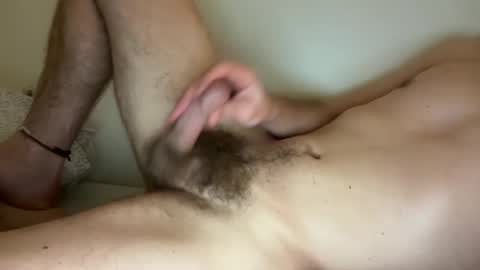 Snapshot of youthfrenchstudent chatting on 12/15/24, 06:59 youthfrenchstudent online show from 12/15/24, 06:59