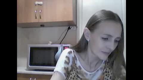 Snapshot of youur_light chatting on 01/09/26, 07:59 Youur light online show from 01/09/26, 07:59