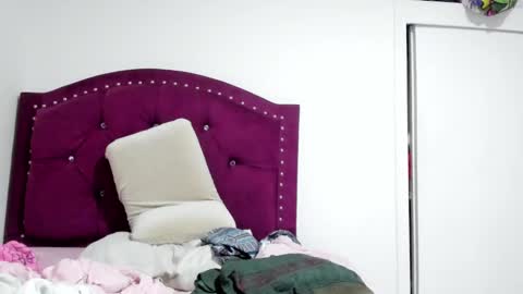 Snapshot of youwishtobeme chatting on 01/23/25, 02:44 elizabeth ju online show from 01/23/25, 02:44