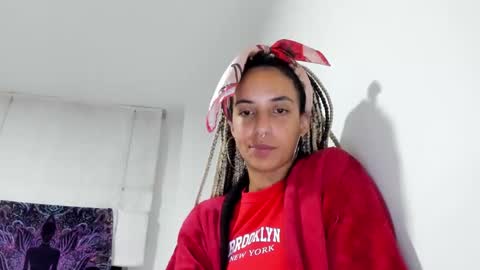 Snapshot of youwishtobeme chatting on 01/30/25, 01:33 elizabeth ju online show from 01/30/25, 01:33