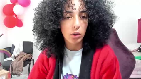 Snapshot of youwishtobeme chatting on 02/17/25, 08:26 elizabeth ju online show from 02/17/25, 08:26