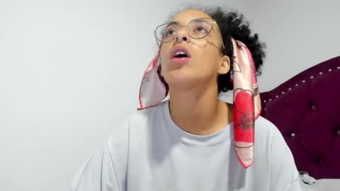 Snapshot of youwishtobeme chatting on 03/06/25, 12:32 elizabeth ju online show from 03/06/25, 12:32