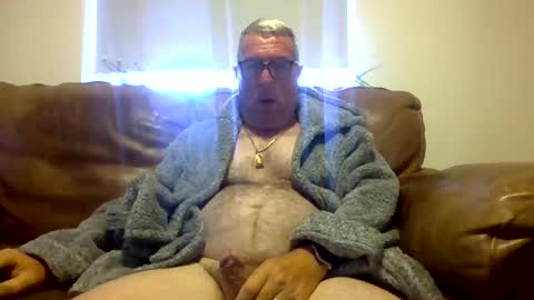 Snapshot of yragbew chatting on 06/28/26, 04:29 Daddiesgirl online show from 06/28/26, 04:29