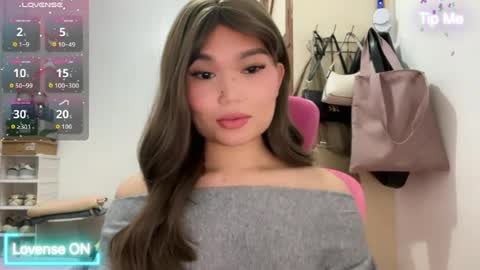 yrdrmgrl_jennie26 online show from 07/11/26, 07:49