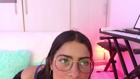 Yurani online show from 12/30/24, 12:32