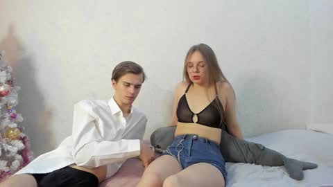 Yue Lang and Samm online show from 01/30/25, 08:10