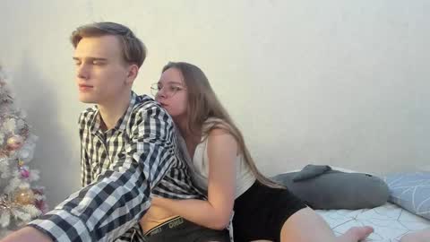 Yue Lang and Samm online show from 02/16/25, 08:00