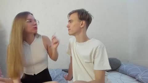 Yue Lang and Samm online show from 02/17/25, 07:10