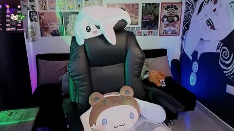    rawr   Anne Independent model      online show from 09/16/25, 09:16