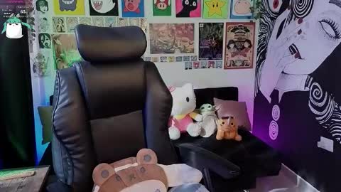    rawr   Anne Independent model      online show from 02/20/26, 08:31