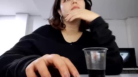 Snapshot of yuimoon_ chatting on 01/19/25, 01:10 Wendy online show from 01/19/25, 01:10